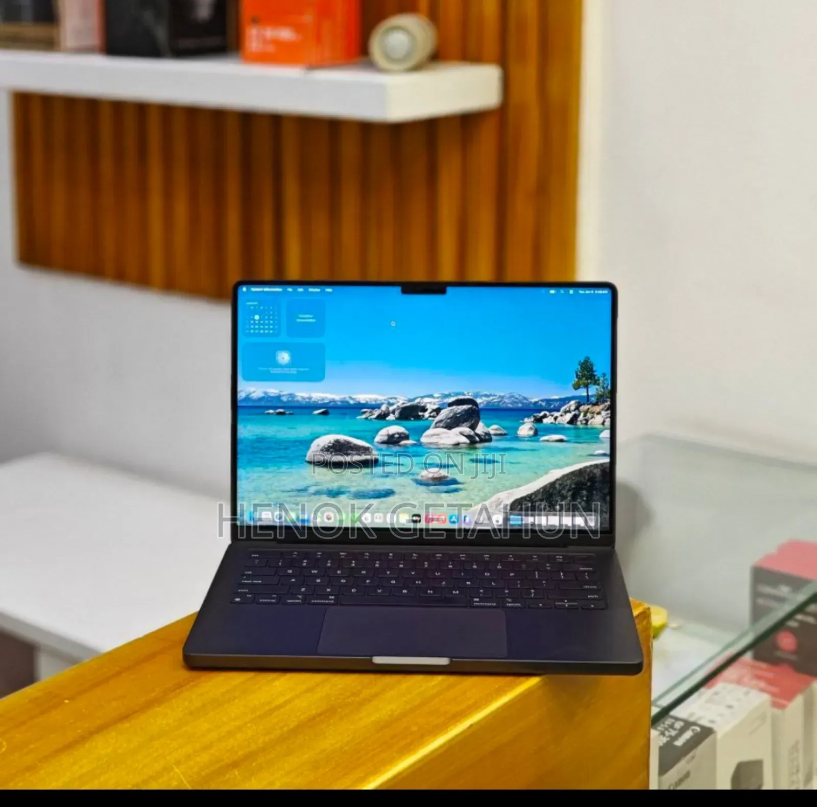 New Apple MacBook Pro 2023 M3 Pro 14-Inch 18GB Apple M3 SSD 512GB