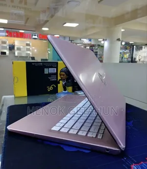 New Laptop HP Stream 14 8GB Intel Pentium SSD 72GB