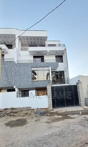 6bdrm House in Addis Abeba, Bole for sale