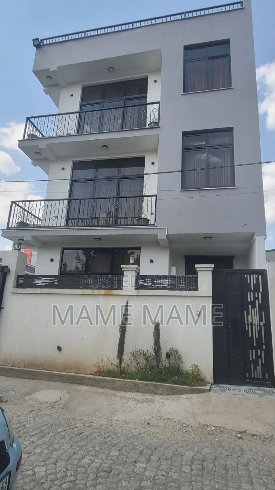 7bdrm House in Addis Abeba, Bole for sale
