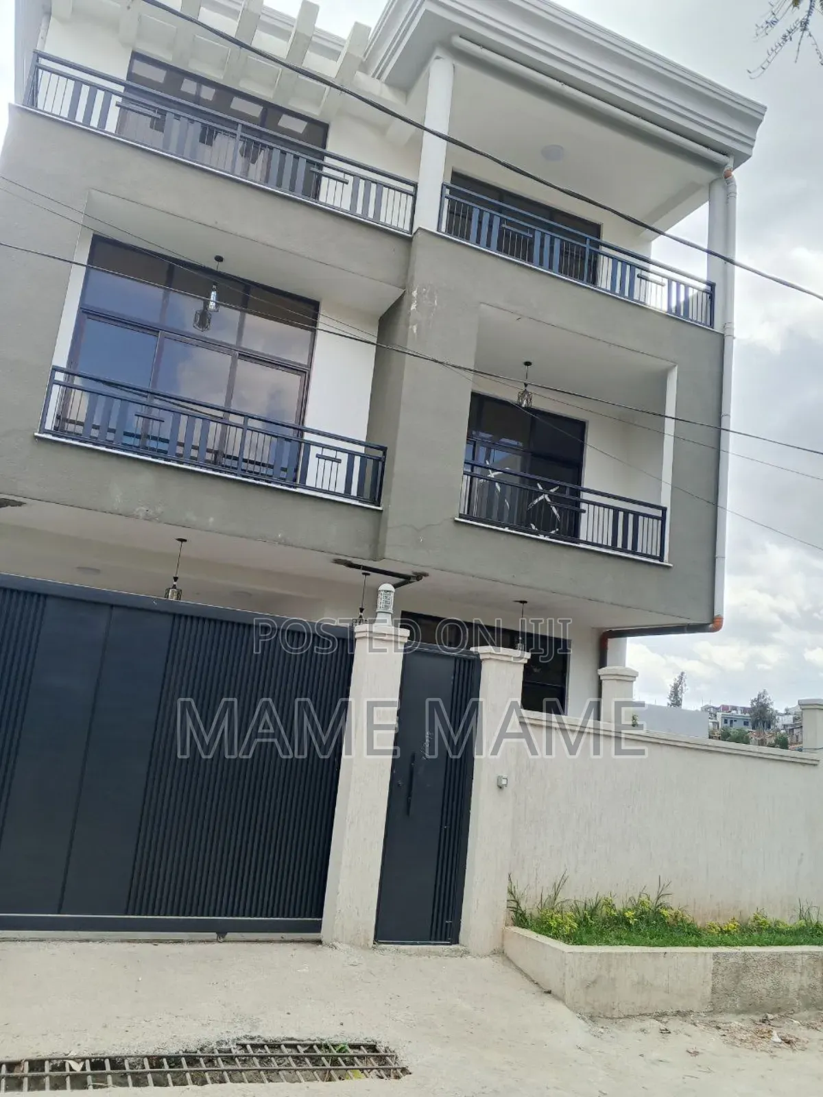 6bdrm House in Addis Abeba, Bole for sale