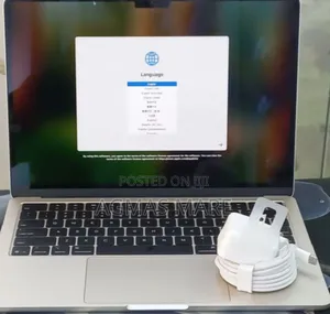 New Laptop Apple MacBook Air 2025 M4 15-Inch 16GB Apple M4 SSD 256GB