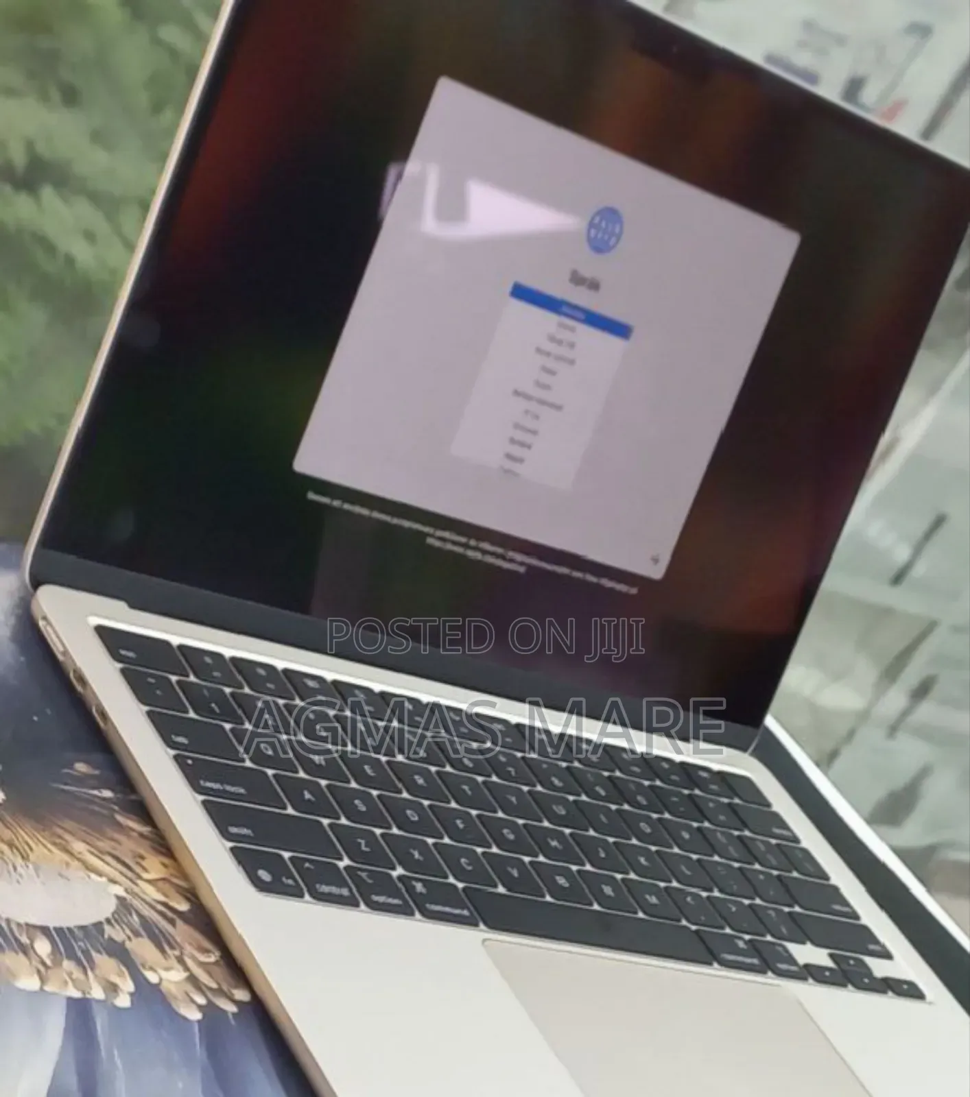 New Laptop Apple MacBook Air 2025 M4 15-Inch 16GB Apple M4 SSD 256GB
