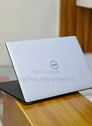 New Laptop Dell XPS 15 16GB Intel Core I9 SSD 512GB