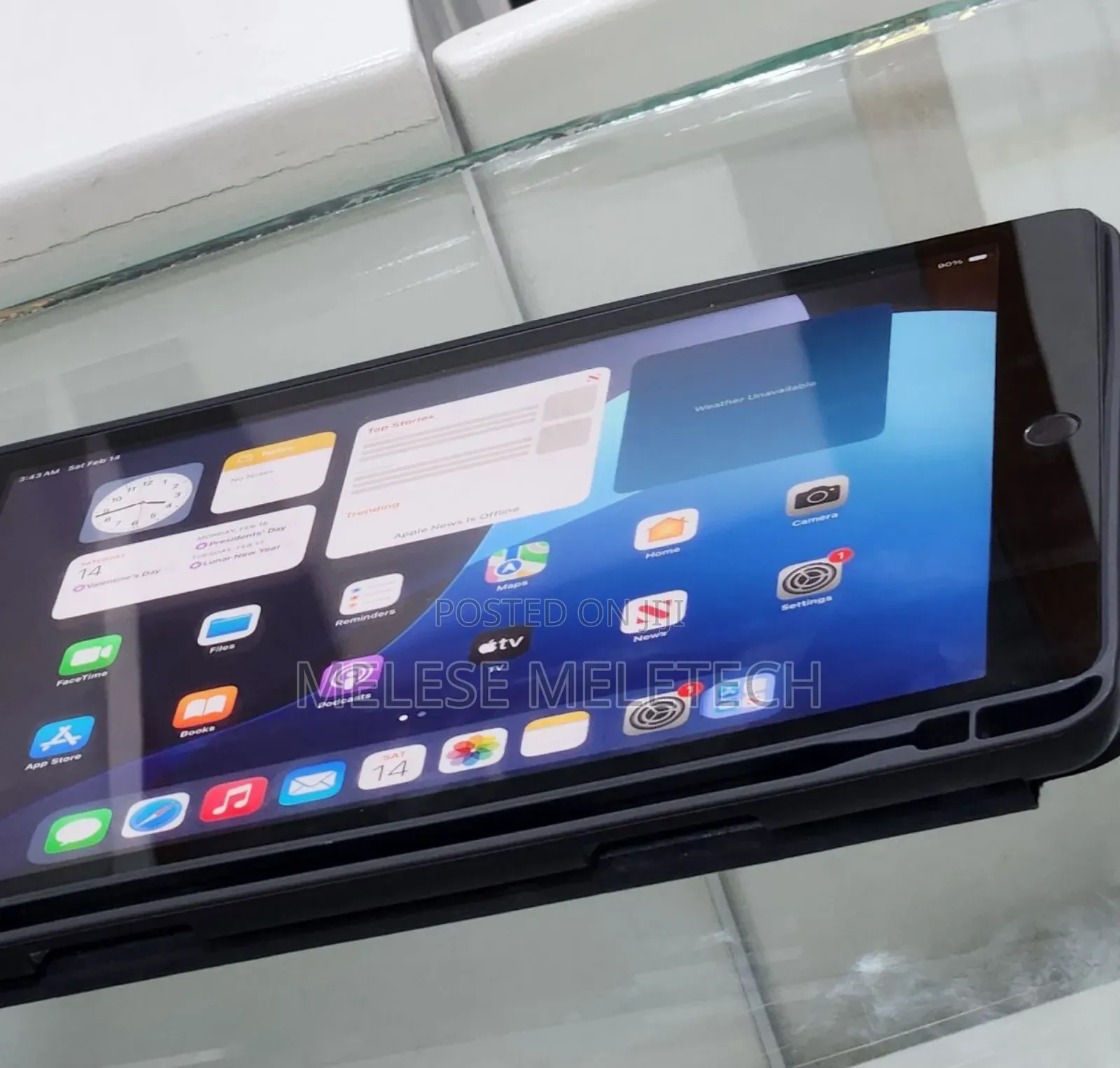 New Apple iPad Wi-Fi 64 GB Silver