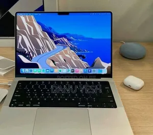 New Laptop Apple MacBook Pro 32GB Apple M1 Pro SSD 512GB