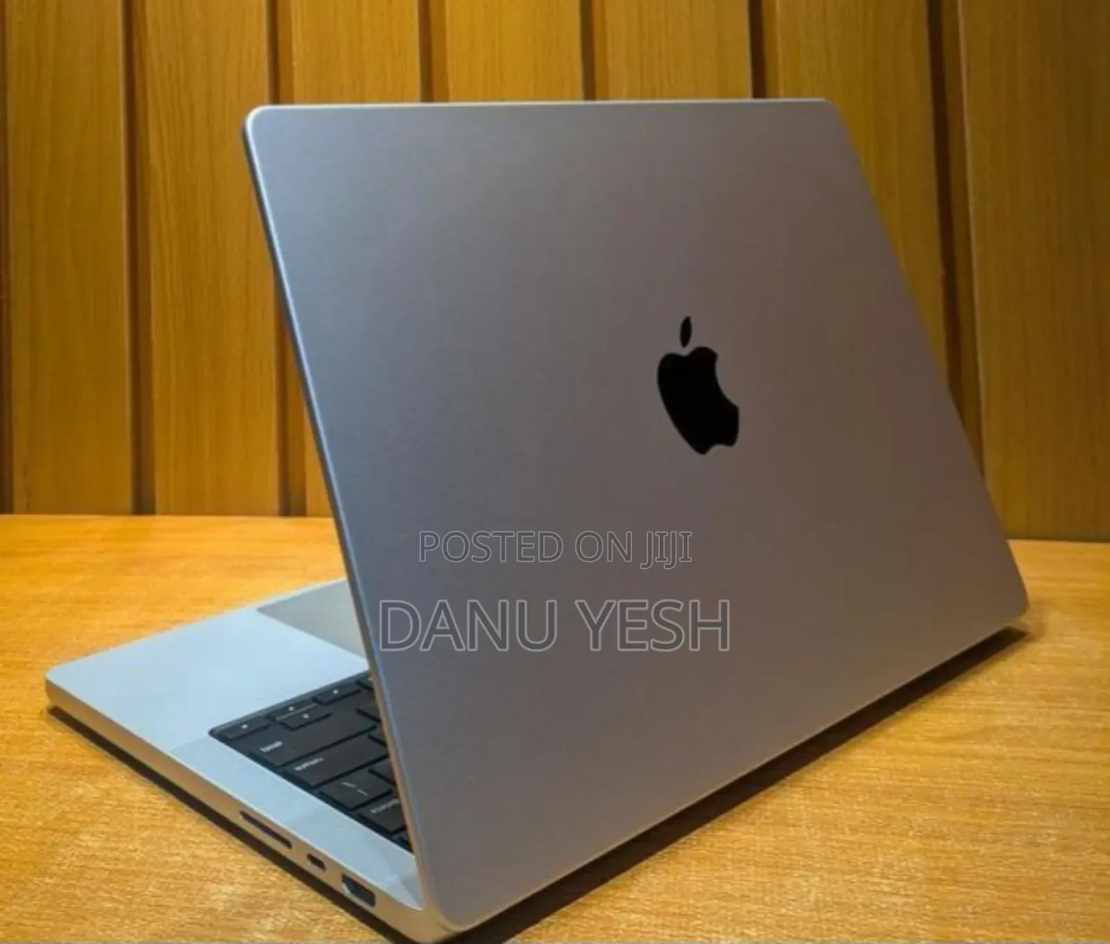 New Laptop Apple MacBook Pro 32GB Apple M1 Pro SSD 512GB
