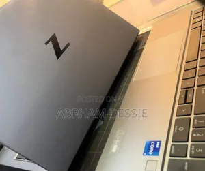 New Laptop HP 16GB Intel Core I7 SSD 512GB