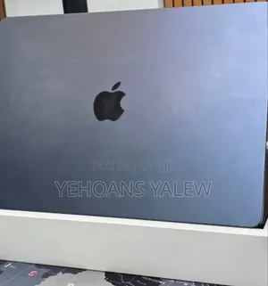 New Laptop Apple MacBook Air 2025 M4 15-Inch 16GB Apple M4 SSD 256GB