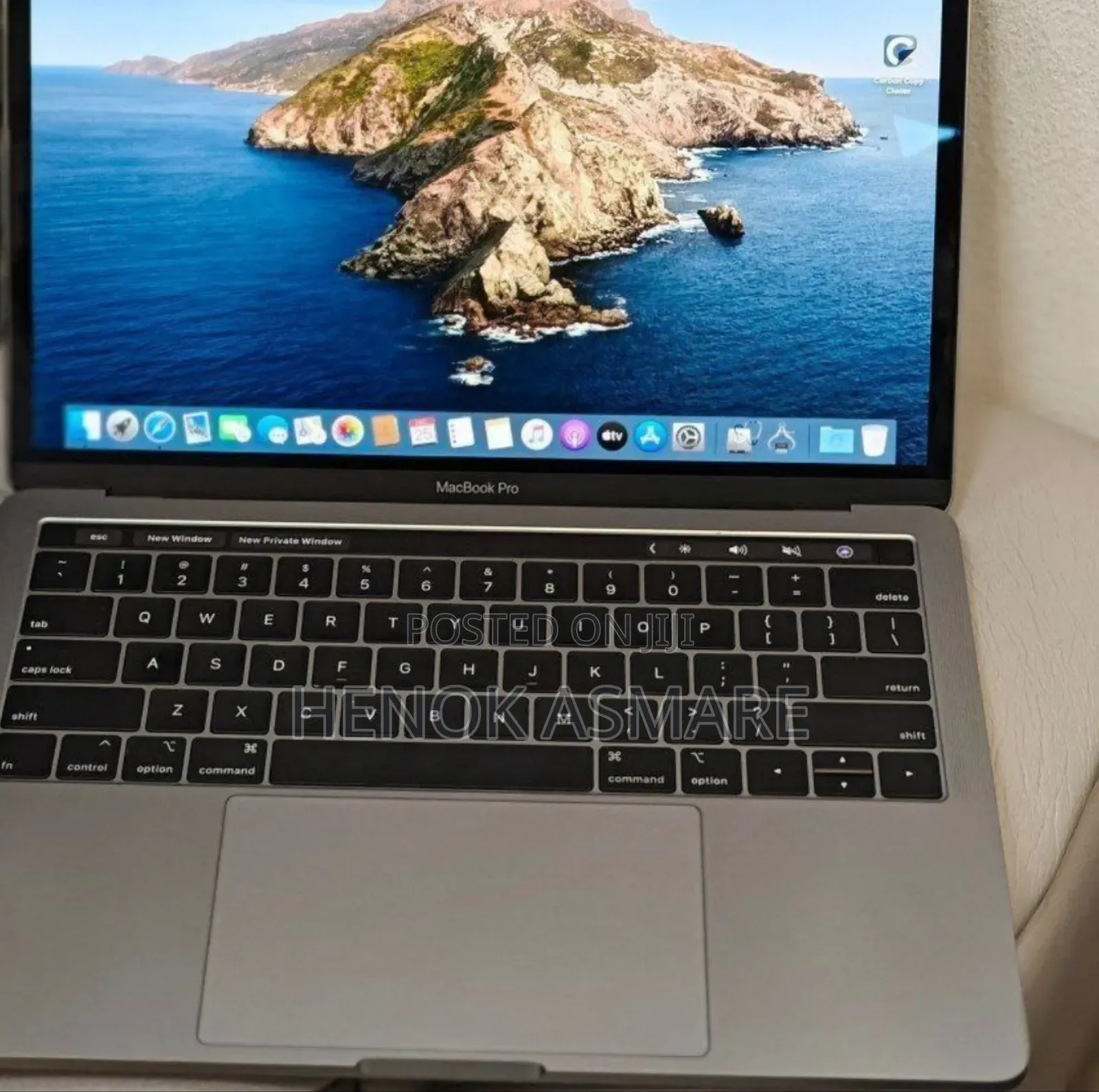 New Laptop Apple MacBook Pro 2019 8GB Intel Core I7 SSD 1T