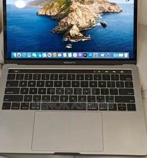 New Laptop Apple MacBook Pro 2019 8GB Intel Core I7 SSD 1T