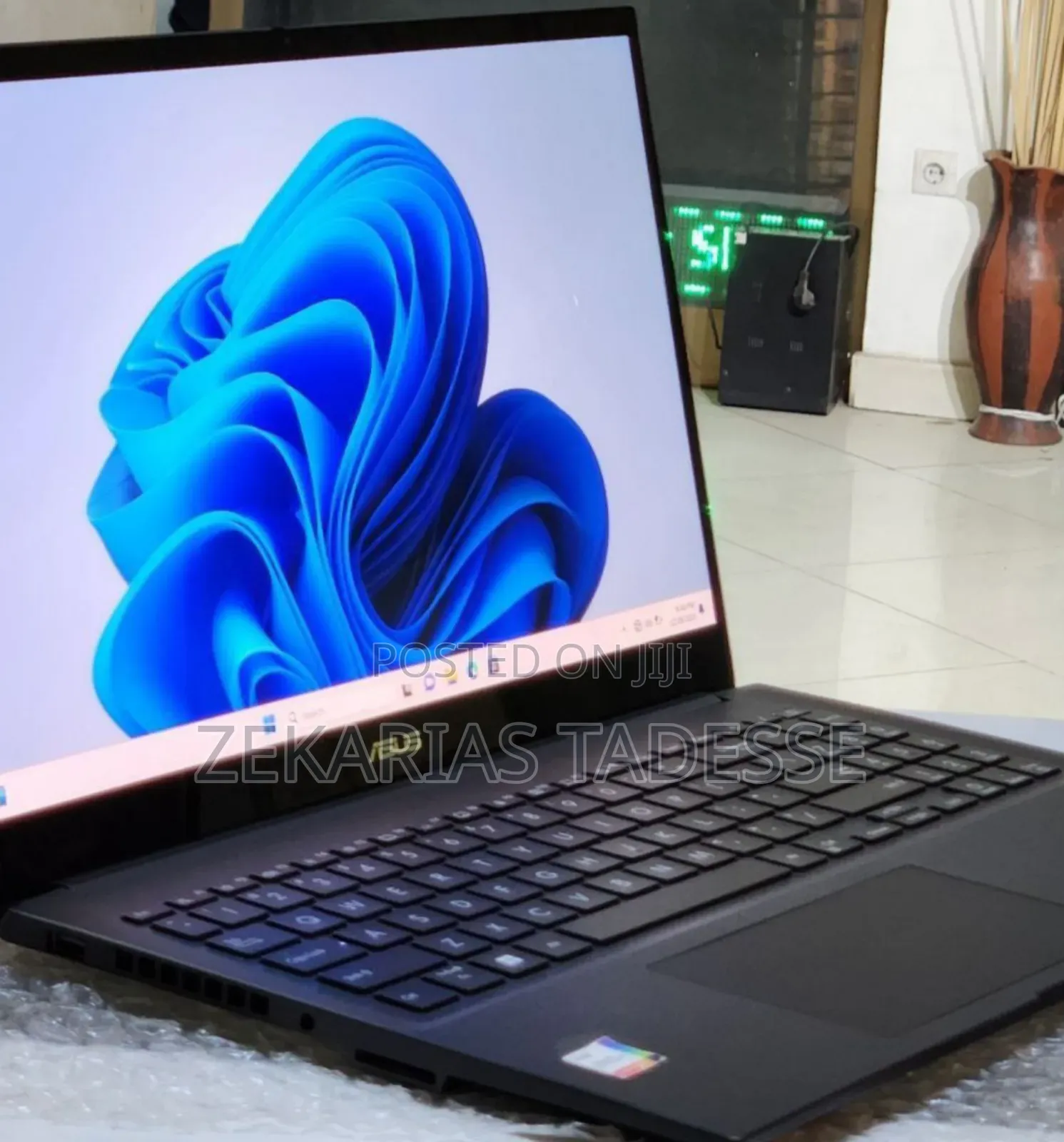 New Laptop Asus VivoBook 15 X505BA 16GB Intel Core I9 SSD 1T