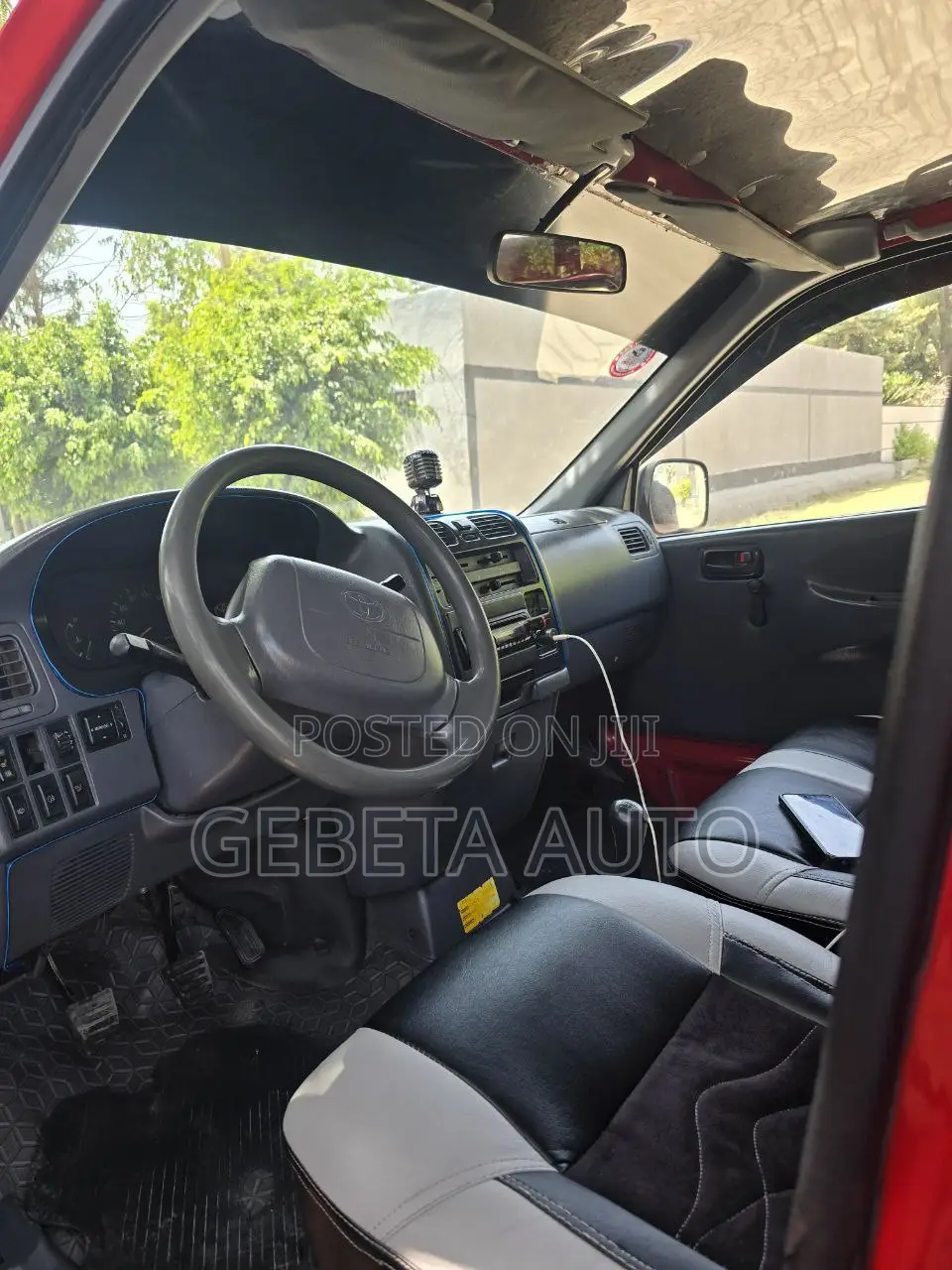 Toyota Vanguard 2006 Red