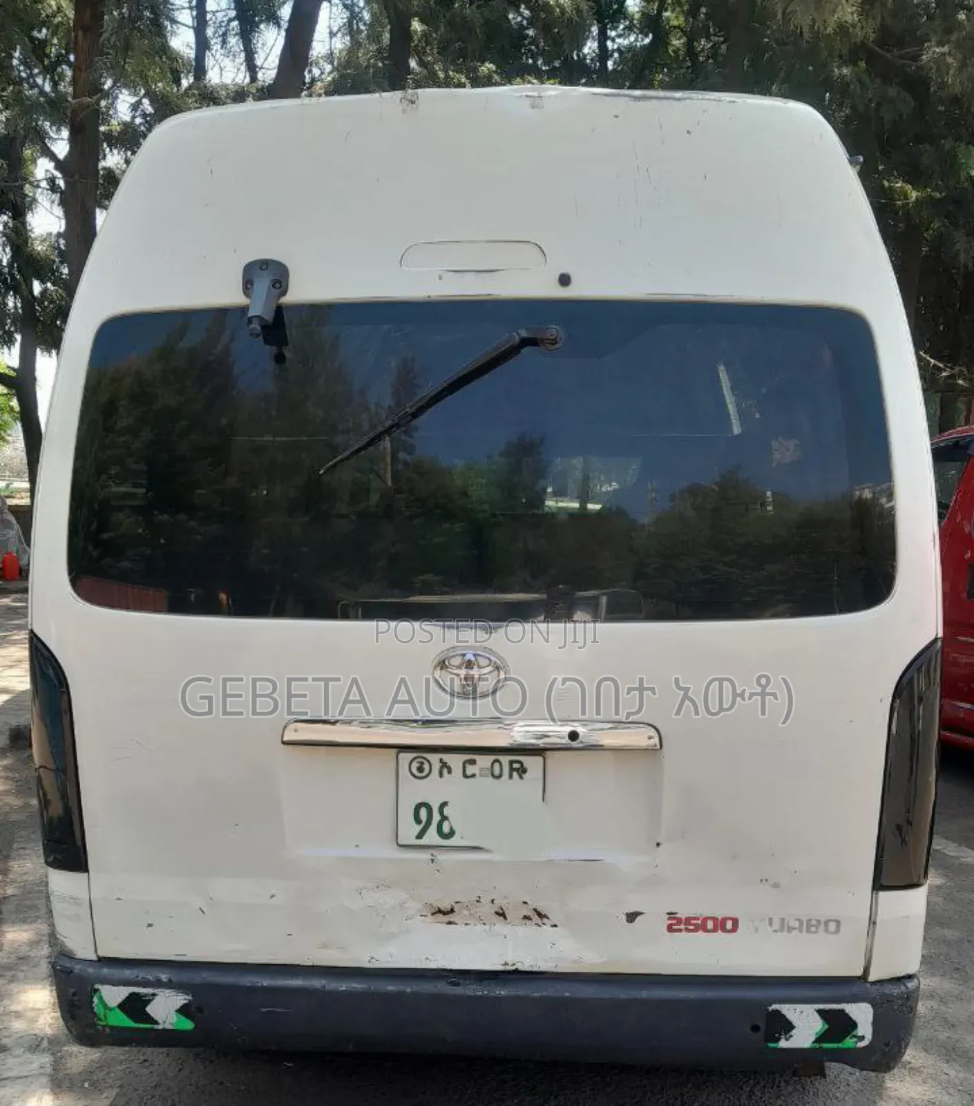 Toyota HiAce 2015