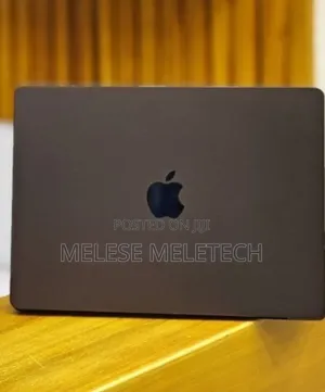 New Laptop Apple MacBook Pro 18GB Apple M3 Pro SSD 512GB