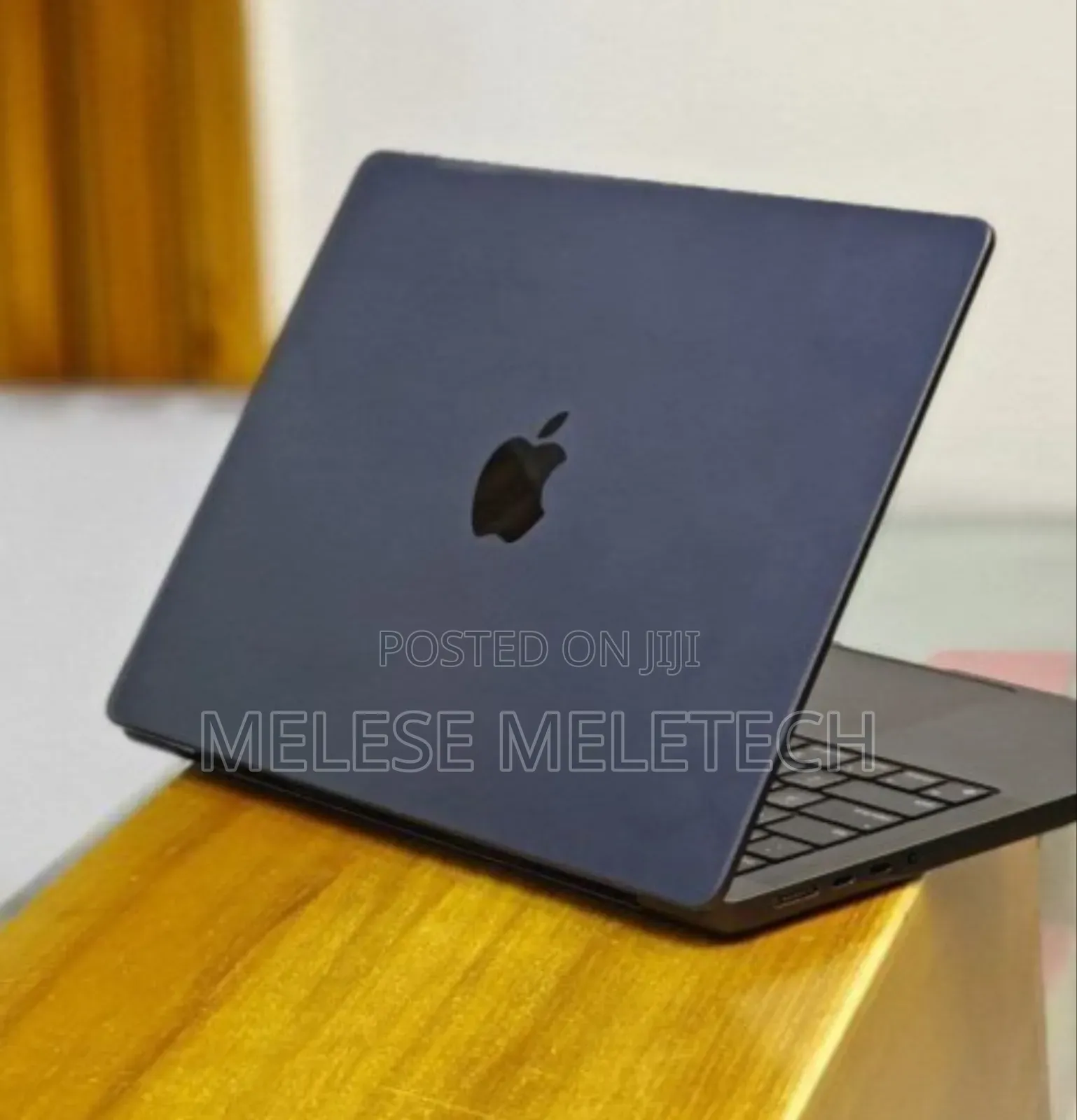 New Laptop Apple MacBook Pro 18GB Apple M3 Pro SSD 512GB