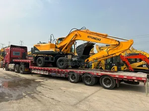 Model2024 Refer. ሰአት- 8338 ዋጋ-18,000,000- ቃሊቲ ውሀ ልማት አካባቢ