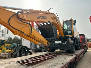 Model2024 Refer. ሰአት- 8338 ዋጋ-18,000,000- ቃሊቲ ውሀ ልማት አካባቢ