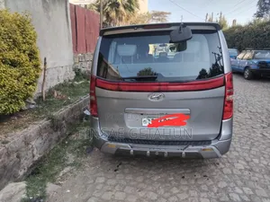 Hyundai Starex 2015 Silver