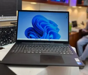New Laptop Lenovo Legion 5 8GB Intel Core I7 HDD 500GB