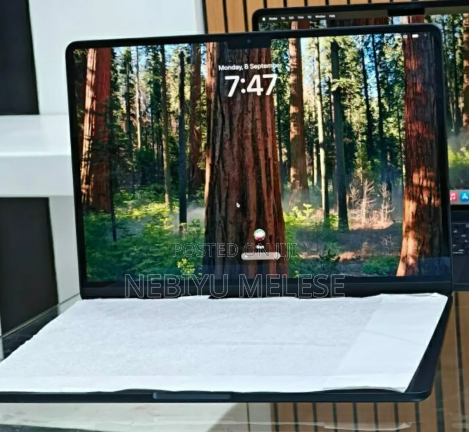 New Laptop Apple MacBook Air 2025 M4 13-Inch 16GB Apple M4 SSD 256GB