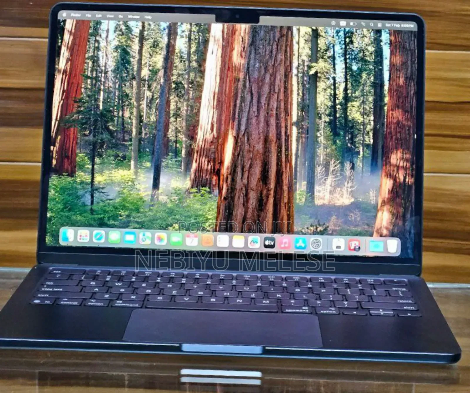 New Laptop Apple MacBook Air 2025 M4 13-Inch 16GB Apple M4 SSD 256GB