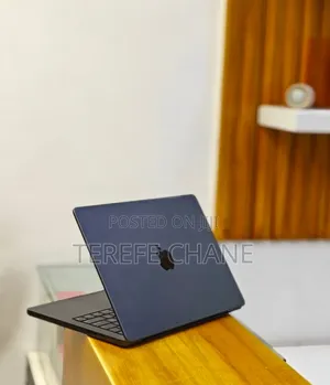 New Apple MacBook Pro 2023 M3 14-Inch 18GB Intel Core I5 SSD 512GB