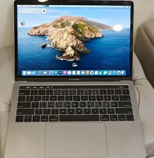 New Laptop Apple MacBook Pro 2019 16GB Intel Core I7 SSD 1T