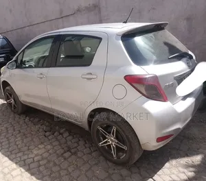 Toyota Yaris 2013 Silver