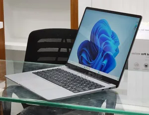 New Laptop 8GB Intel Core I7 SSD 512GB