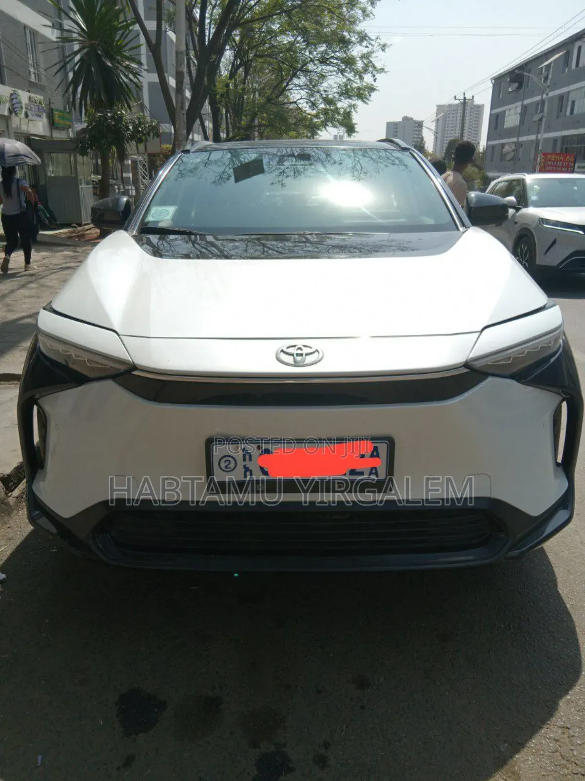 Toyota bZ4X 71.4 kWh AWD 2023 White