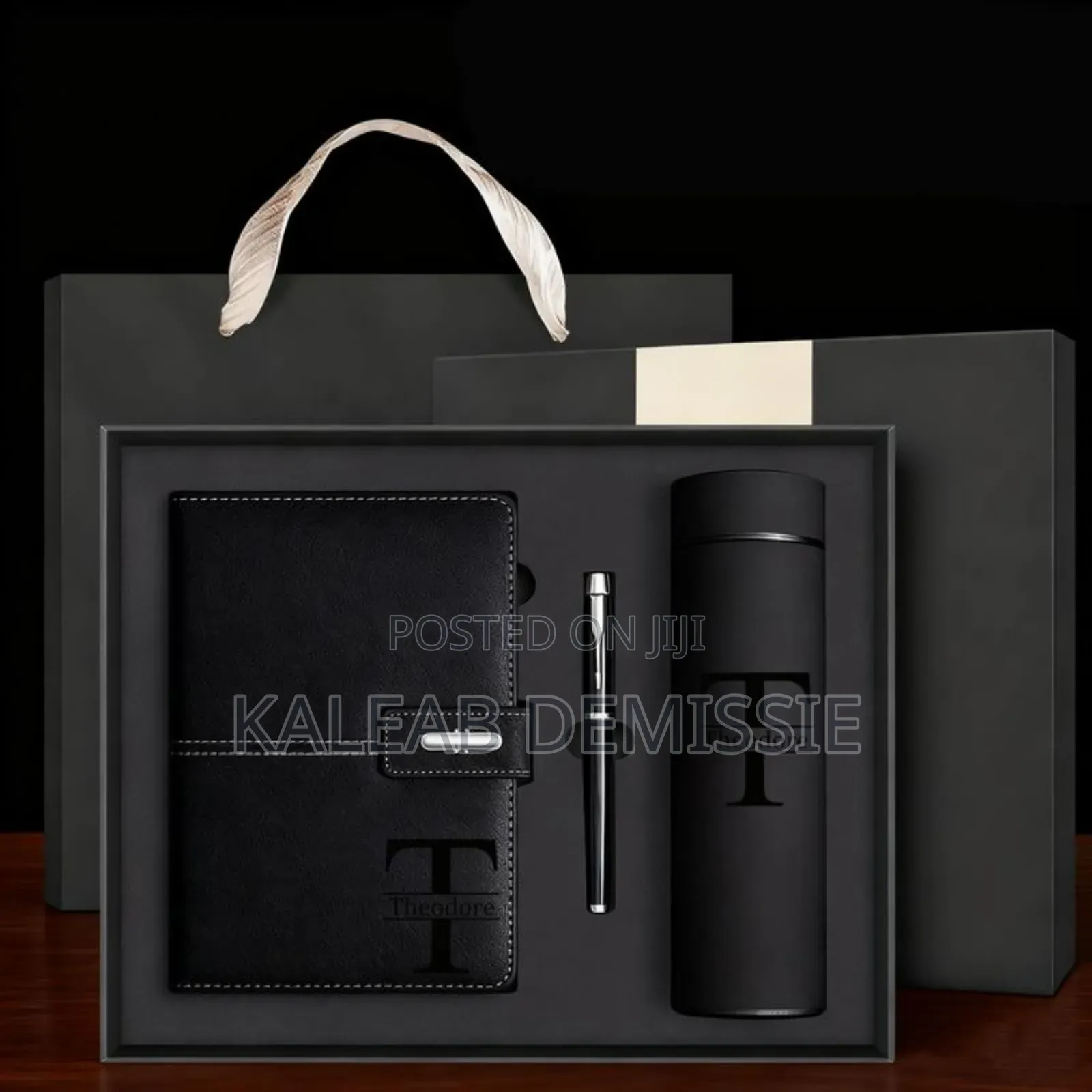 Giftology Set of Stainless Bottle, Notebook and Pen High-Quality