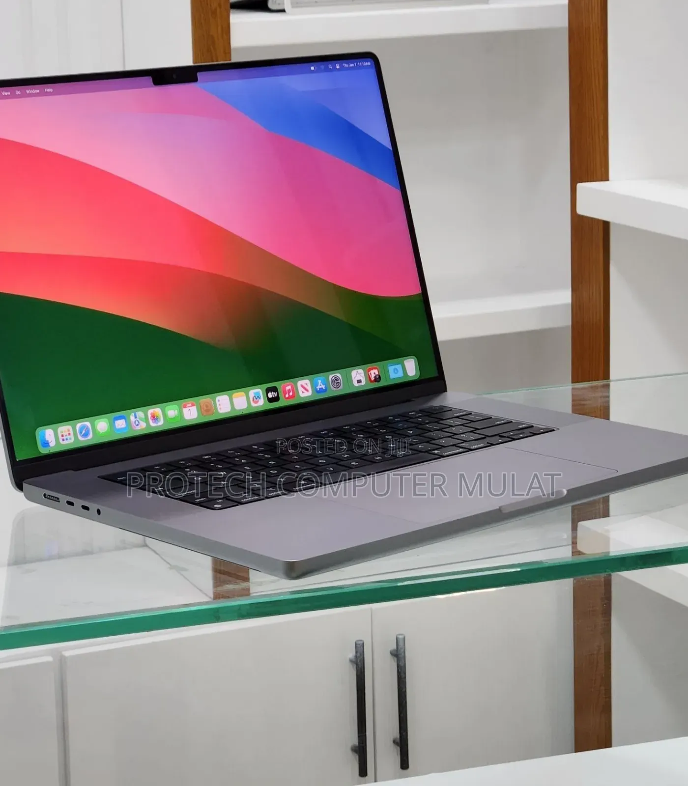 New Laptop Apple MacBook Pro 2021 M1 32GB Apple M1 Max SSD 512GB