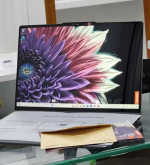 New Laptop Lenovo Yoga 7i 16GB Intel Core Ultra 7 SSD 1T