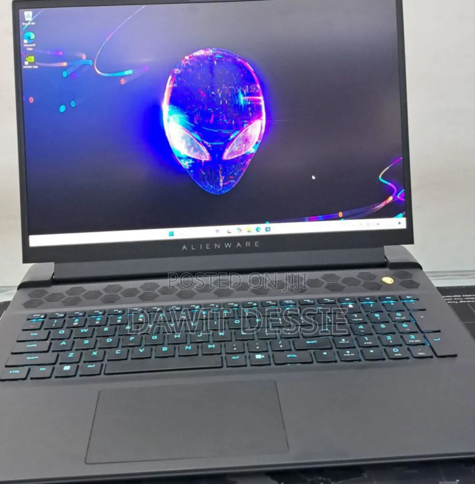 New Laptop Alienware Area-51m 16GB Intel Core I7 SSD 1T