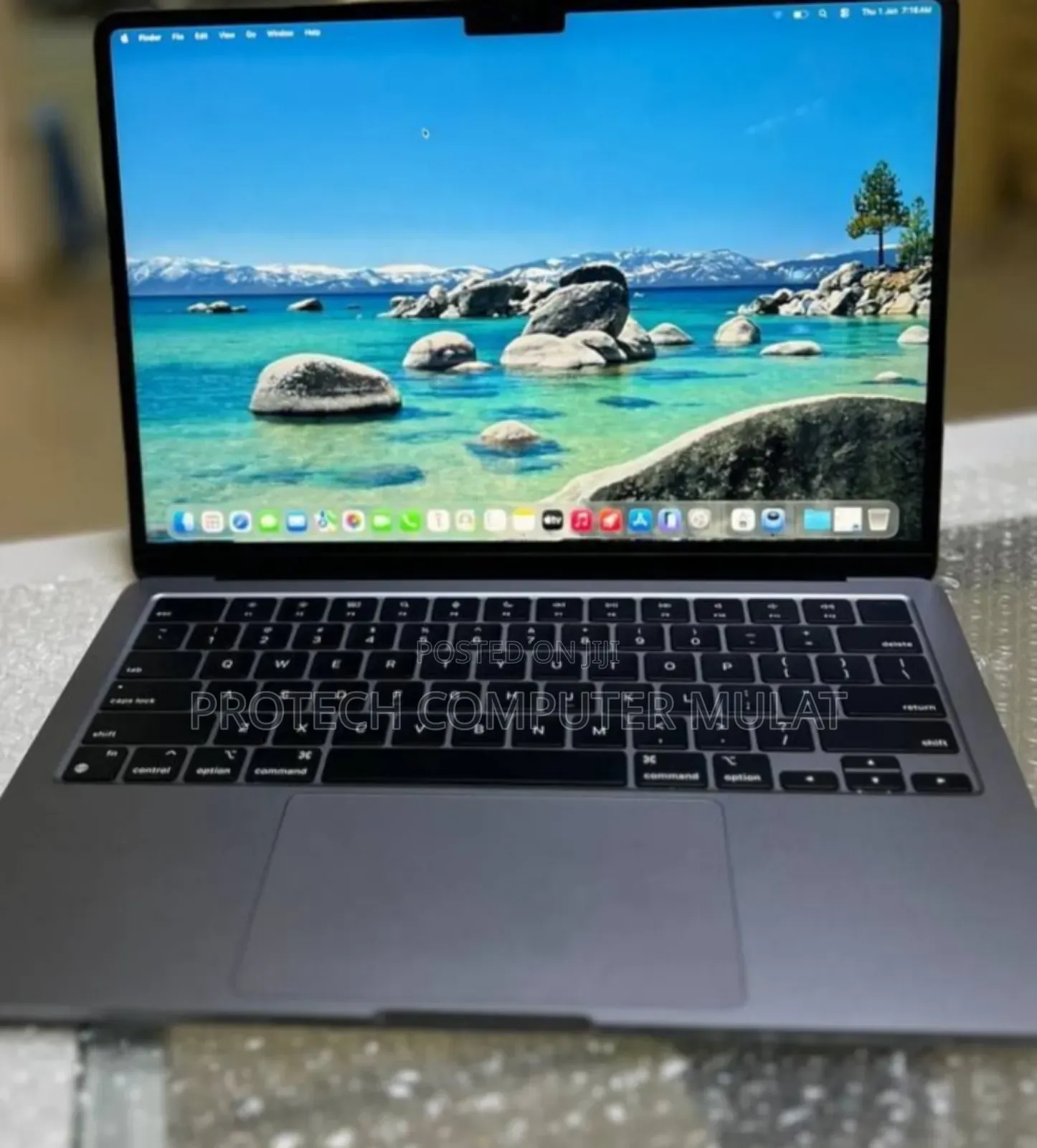 New Laptop Apple MacBook Air 2022 M2 8GB Apple M2 SSD 256GB