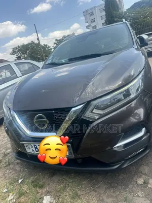 Nissan Qashqai 2018 Brown