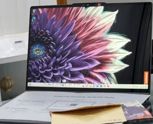 New Laptop Lenovo Yoga 7i 16GB Intel Core Ultra 7 SSD 1T