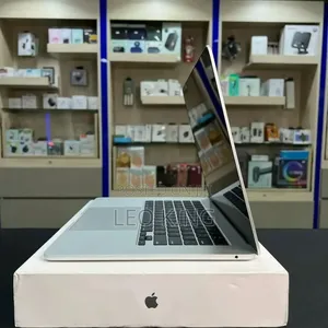 New Laptop Apple MacBook Air 2024 M3 15-Inch 8GB Apple M3 SSD 256GB