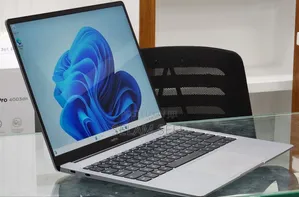 New Laptop 8GB Intel Core I5 SSD 512GB