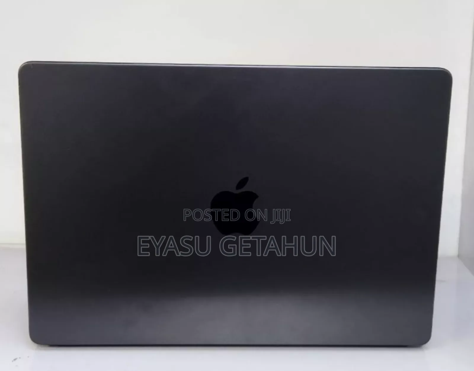 New Laptop Apple MacBook Pro 2024 M4 14-Inch 16GB Apple M4 SSD 512GB