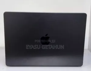 New Laptop Apple MacBook Pro 2024 M4 14-Inch 16GB Apple M4 SSD 512GB