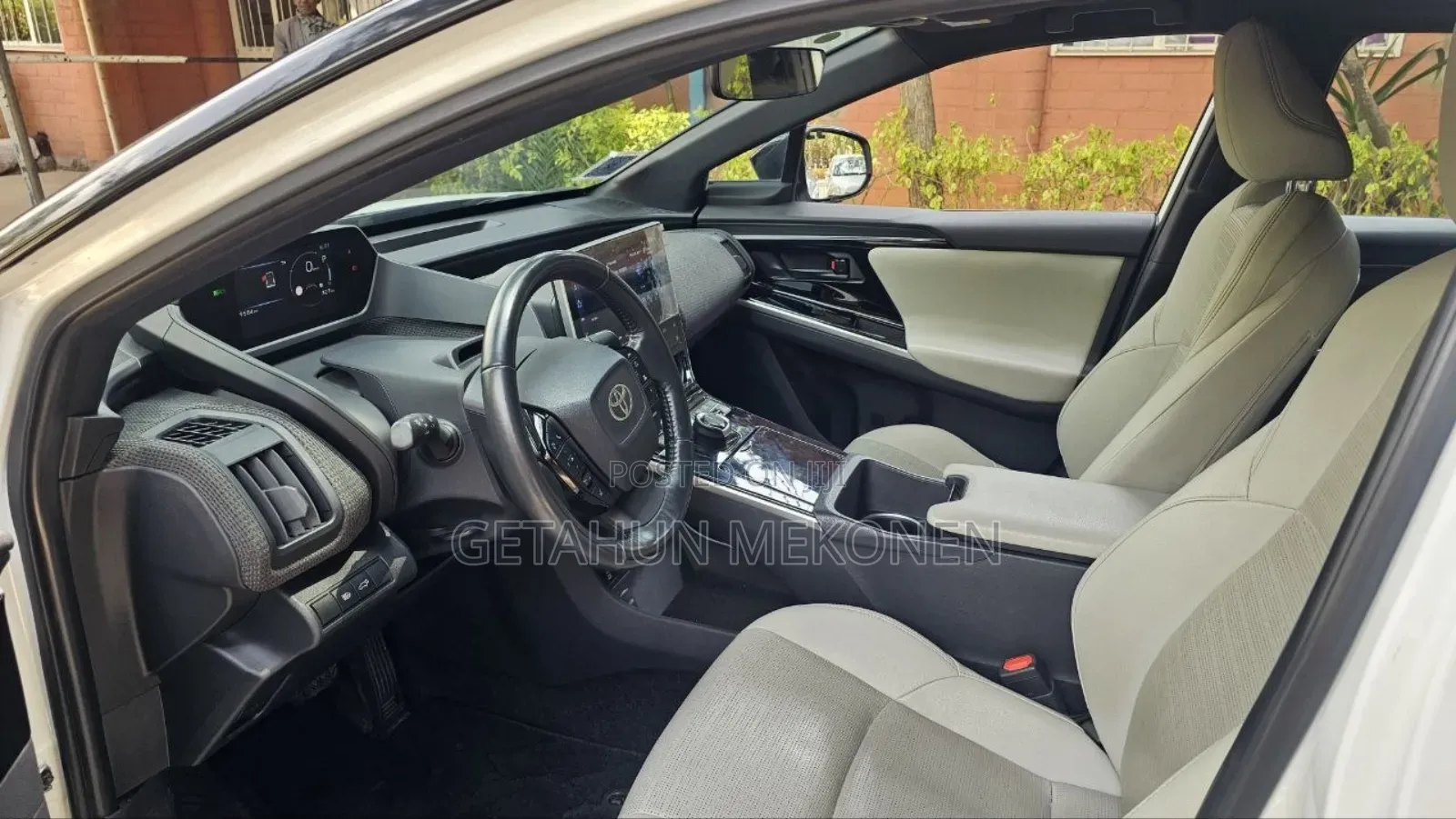 Toyota bZ4X 2023 White