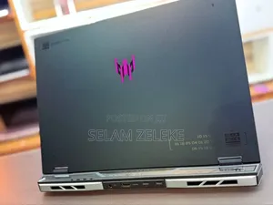 New Laptop Acer Predator Helios 18 PH18-71 16GB Intel Core I9 SSD 1T