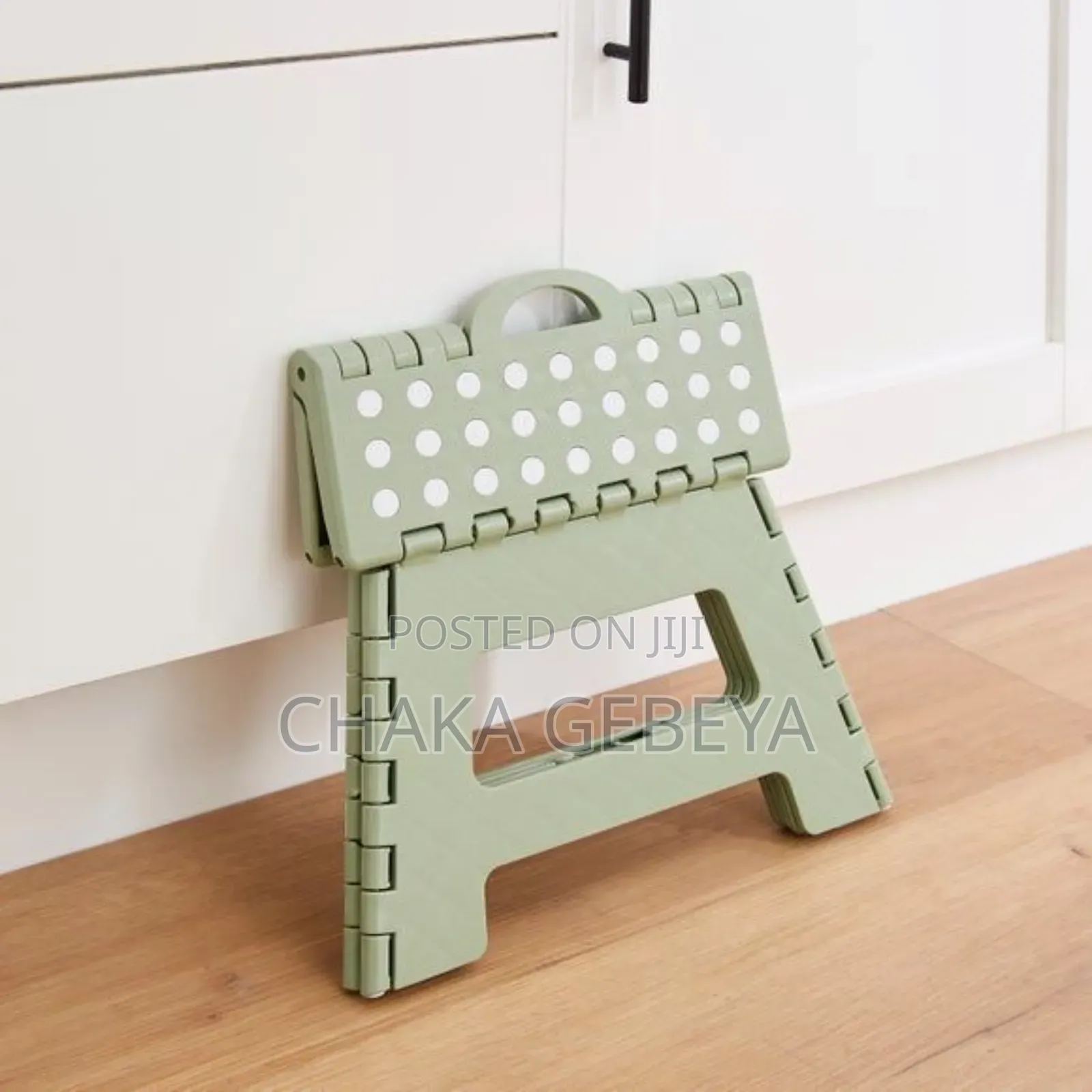 Take-a-seat Anywhere! Compact Folding Stool For Travel Gatherings
