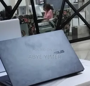 New Laptop Asus VivoBook 15 X505BA 16GB Intel Core I9 SSD 512GB