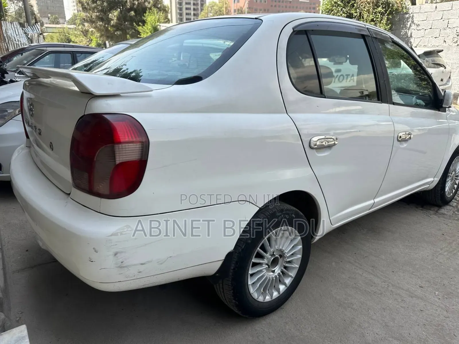 Toyota Platz 1.0 FWD 2001 White