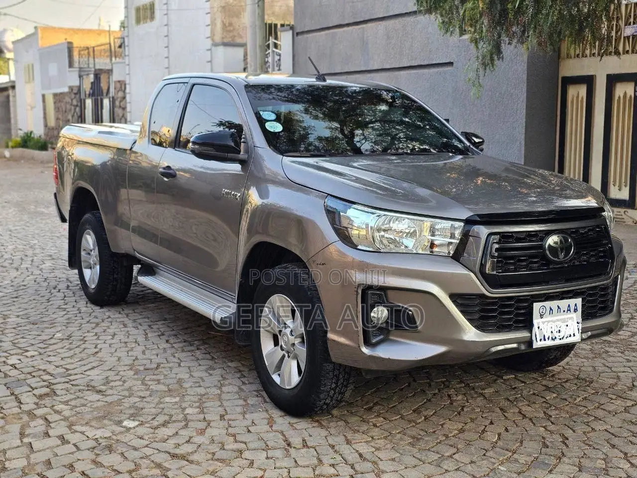 Toyota Hilux 2020 Gray