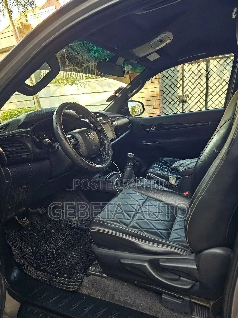 Toyota Hilux 2020 Gray