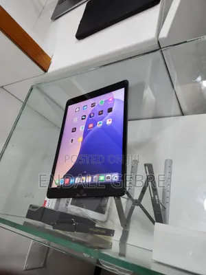 New Apple iPad 10.2 (2021) 256 GB Gray